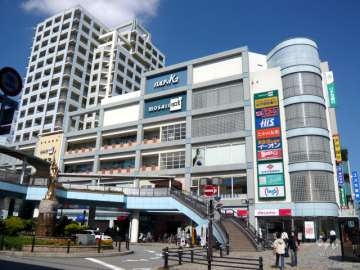 パルティK2 南ハイツの外観（店舗部分）