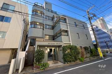 スカイコート新宿第7の外観（北東側から）