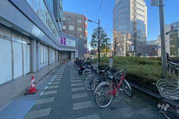 敷地北側の前面道路