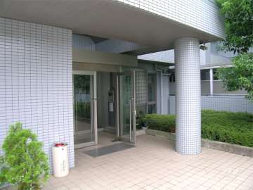 エントランス（オートロック付き）