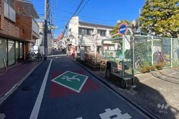 敷地南西側の前面道路　