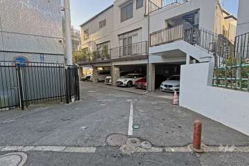 敷地内駐車場（屋内平面式）