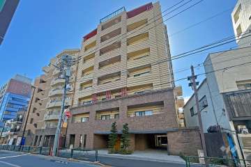 フィールＥ北新宿の外観（北西側から）