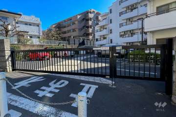 敷地内駐車場（屋外平面式）