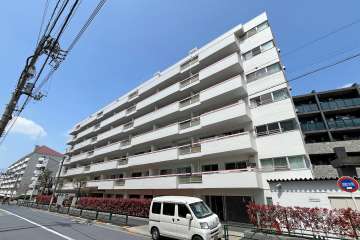 柏木ローズマンションの外観（南東側から）