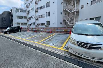 敷地内駐車場（屋外平面式）　