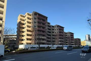 アゼリアテラス新宿の外観（南西側から）