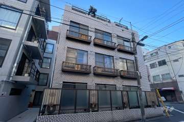 ラブリハイツ北新宿１の外観（北西側から）