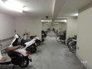駐輪場（屋内）