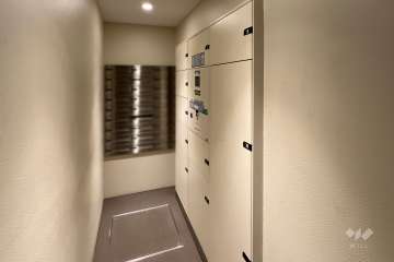 宅配ボックスと共用ポスト