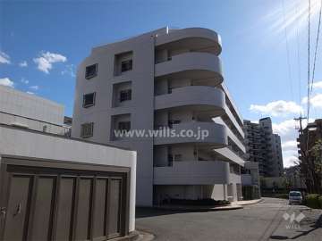 グランドムール多田の外観（北側から）