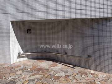 エントランス横の談話スペース