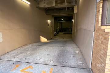 駐車場の出入り口・敷地内駐車場（屋外平面式）