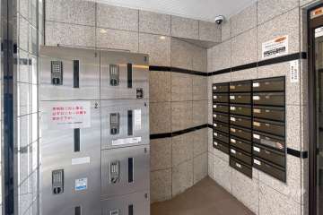 共用ポストと宅配ボックス