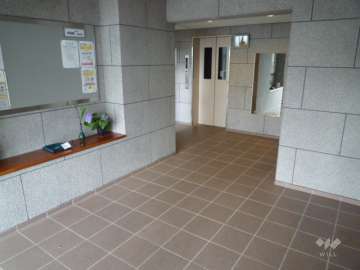 エントランスホール