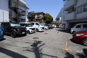 敷地内駐車場（屋外平面式）