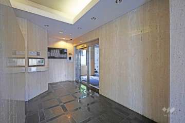 エントランスホール