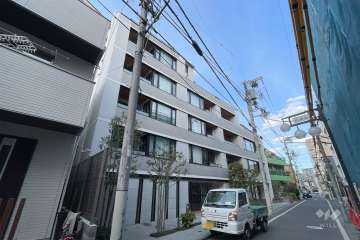ピアース阿佐ヶ谷の外観（南西側から）