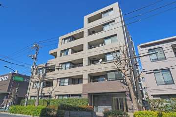 ロイヤルステージ井草の外観（南東側から）