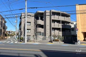 ルーブル永福町弐番館の外観（南側から）