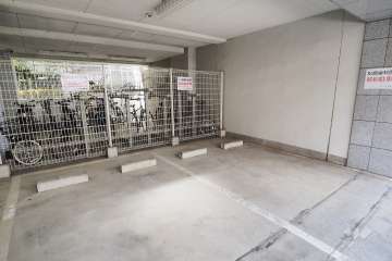 敷地内駐車場（屋内平面式）