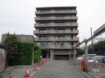 ジオ川西多田の外観（南から）