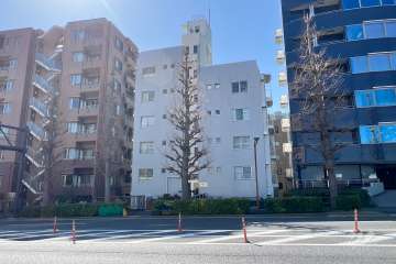 ニューキャッスル荻窪マンションの外観（北側から）