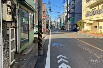 敷地北西側の前面道路