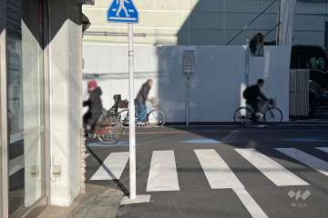 敷地北東側の前面道路