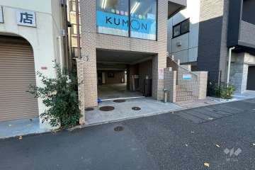 駐車場の出入口