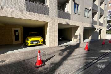 敷地内駐車場（屋内平面式）