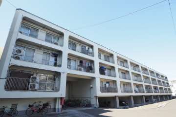 東荻窪マンションの外観（南東側から）