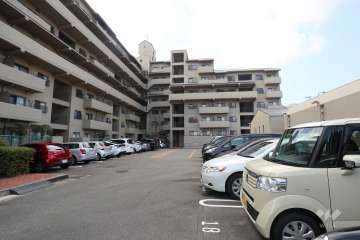 敷地内駐車場（屋外平面式）