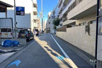 敷地南西側の前面道路