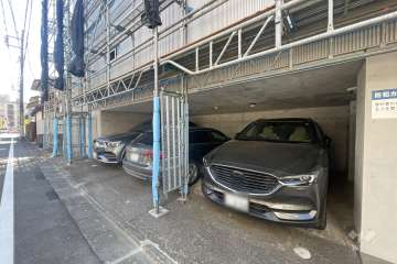 敷地内駐車場（屋内平面式）