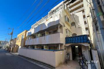 メゾン・ド・マリーヌの外観（北東側から）