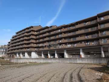 東急ドエルアルス川西多田アンシェールの外観（南西側から）