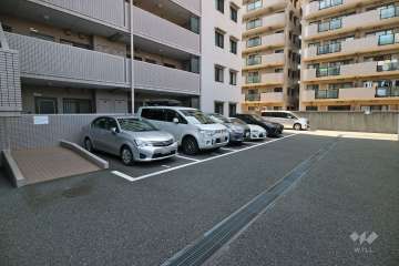 敷地内駐車場(屋外平面式)