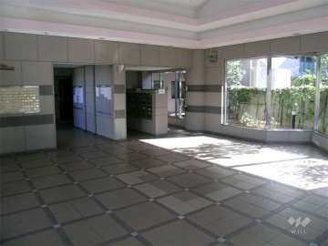 エントランスホール