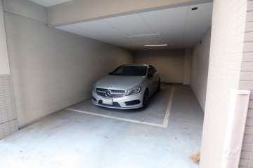 敷地内駐車場（屋内平面式）