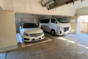 敷地内駐車場（屋内平面式）
