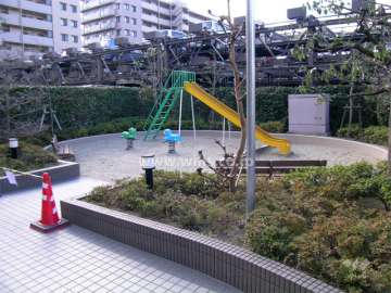 敷地内の公園