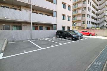 敷地内駐車場(屋外平面式)