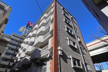 パラスト上北沢の外観（南東側から）