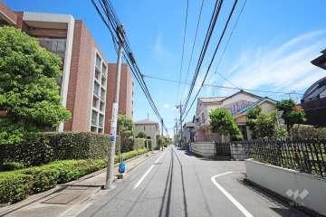 敷地南西側の前面道路　