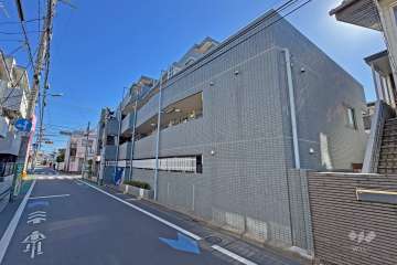 スカイコート久我山の外観（北西側から）