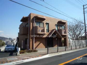 ユニヴェール花屋敷2号館の外観（西側から）