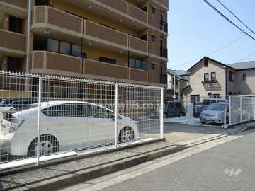敷地内駐車場（屋外機械式）