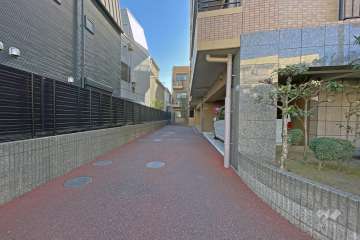 駐車場の出入り口