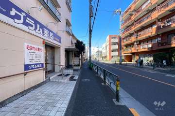 敷地北側の前面道路